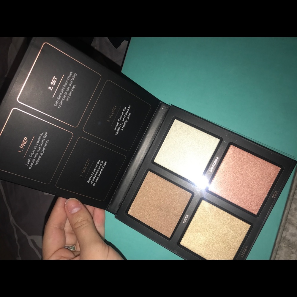 Huda Beauty 3D Highlighter Palette